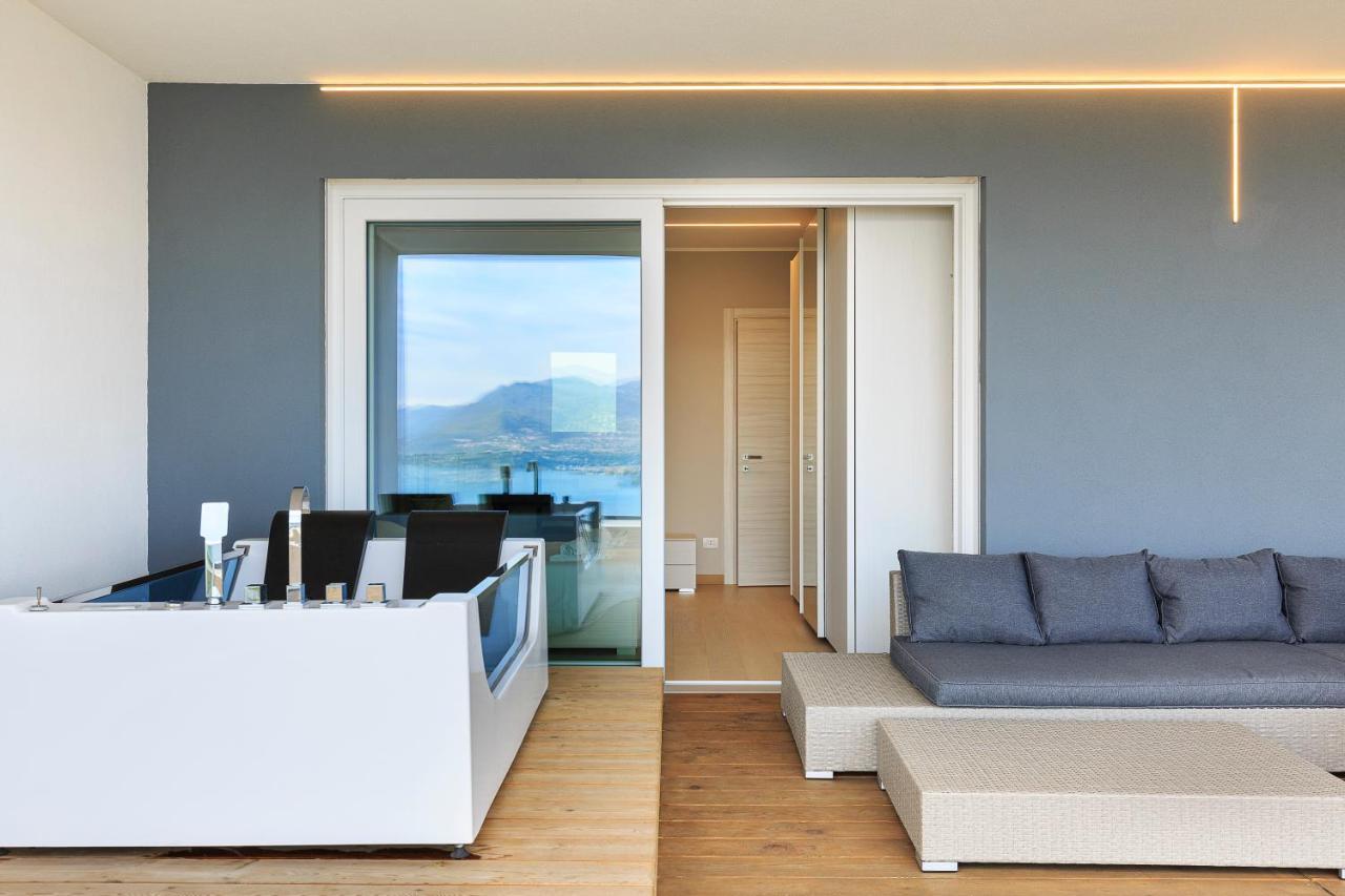 Skylake Penthouse By Impero House ストレーザ エクステリア 写真